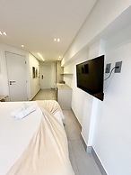 Arpoar Suites By Day By Day