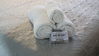 Arpoar Suites By Day By Day