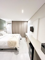 Arpoar Suites By Day By Day