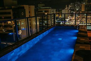 Urban 750 By Day by Day