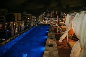 Urban 750 By Day by Day