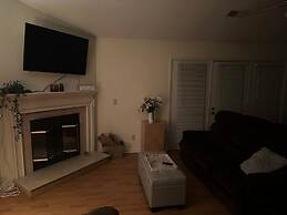 Cute Condo Near Cone Health