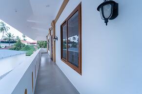 Treebo West Fort Divine