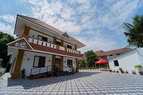 Treebo West Fort Divine