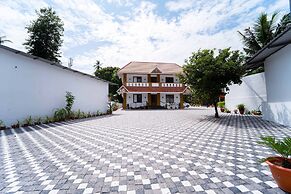 Treebo West Fort Divine