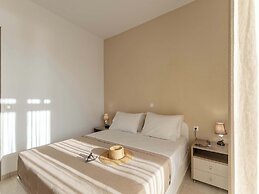 Evripus Suites Hotel