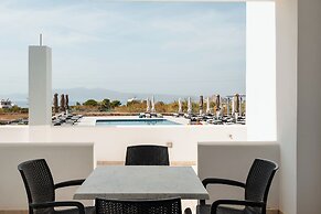 Evripus Suites Hotel