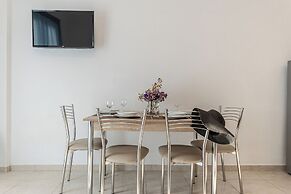 Evripus Suites Hotel