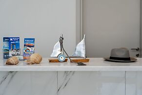 Evripus Suites Hotel