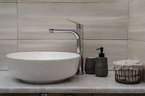 Evripus Suites Hotel