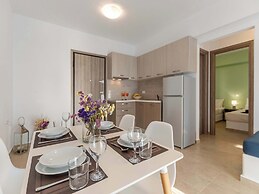 Evripus Suites Hotel