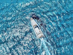 Evripus Suites Hotel