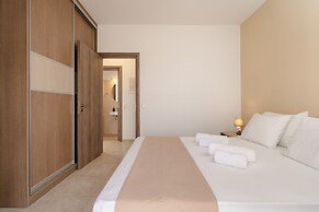 Evripus Suites Hotel