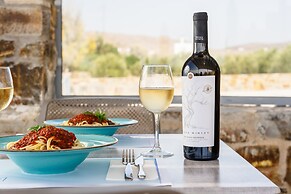 Evripus Suites Hotel