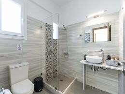 Evripus Suites Hotel