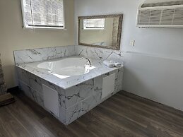 Elite Inn & Suites
