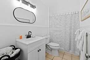 Sunshine Shores Boutique Apartments