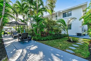Sunshine Shores Boutique Apartments
