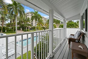 Sunshine Shores Boutique Apartments