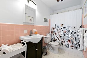 Sunshine Shores Boutique Apartments