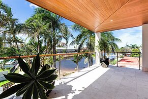 Lux Tropical Haven Mooloolaba Moonda5