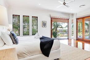 Lux Tropical Haven Mooloolaba Moonda5
