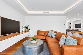 EXCEPTIONAL MOOLOOLABA BEACH APT-BEACH01