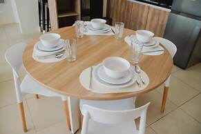 Spacious 3 Bedroom Appartement Avida