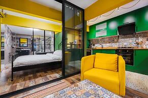 Flat w Jacuzzi and Backyard 6 min to Kadikoy Coast