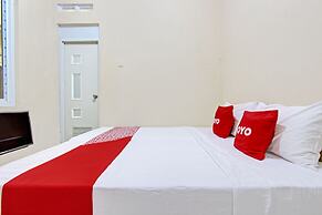 OYO Life 93034 Ayri Home