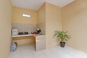 OYO Life 93034 Ayri Home