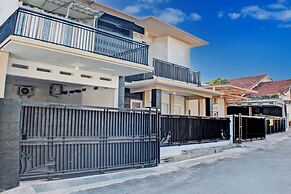 OYO Life 93138 Anugrah Kost Syariah