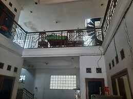 OYO Life 93160 Kost Jenny Karawang