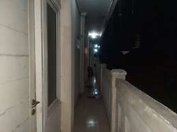 OYO Life 93160 Kost Jenny Karawang