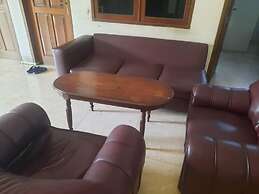 OYO Life 93160 Kost Jenny Karawang