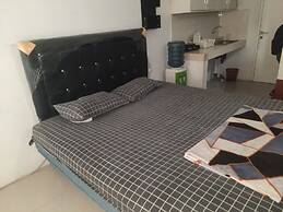 OYO Life 93139 Apartemen Grand Sentraland By Evi