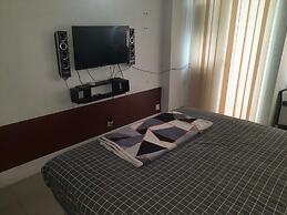 OYO Life 93139 Apartemen Grand Sentraland By Evi