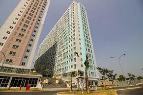 OYO Life 93139 Apartemen Grand Sentraland By Evi