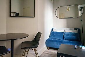 Chic 1BD Flat - W/views of Edinburgh Castle!