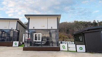 Anmyeondo Town 1967 Dog Pool Villa