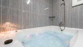 Anmyeondo Town 1967 Dog Pool Villa