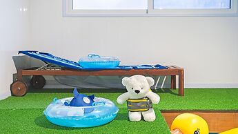 Anmyeondo Town 1967 Dog Pool Villa