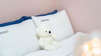 Anmyeondo Town 1967 Dog Pool Villa