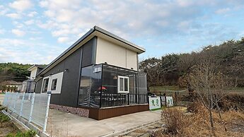 Anmyeondo Town 1967 Dog Pool Villa