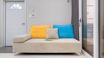 Anmyeondo Town 1967 Dog Pool Villa