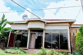 Nyumbani Cottages - Downtown