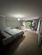 Mariposa Luxury House