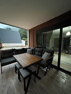 Mariposa Luxury House