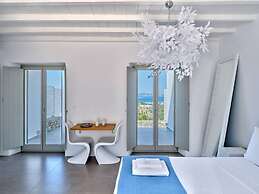 La Vitalite Luxury Villa in Paros