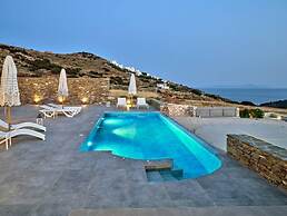 La Vitalite Luxury Villa in Paros